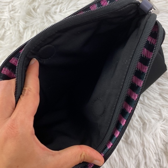 Vera Bradley Black Purse - Picture 6 of 7